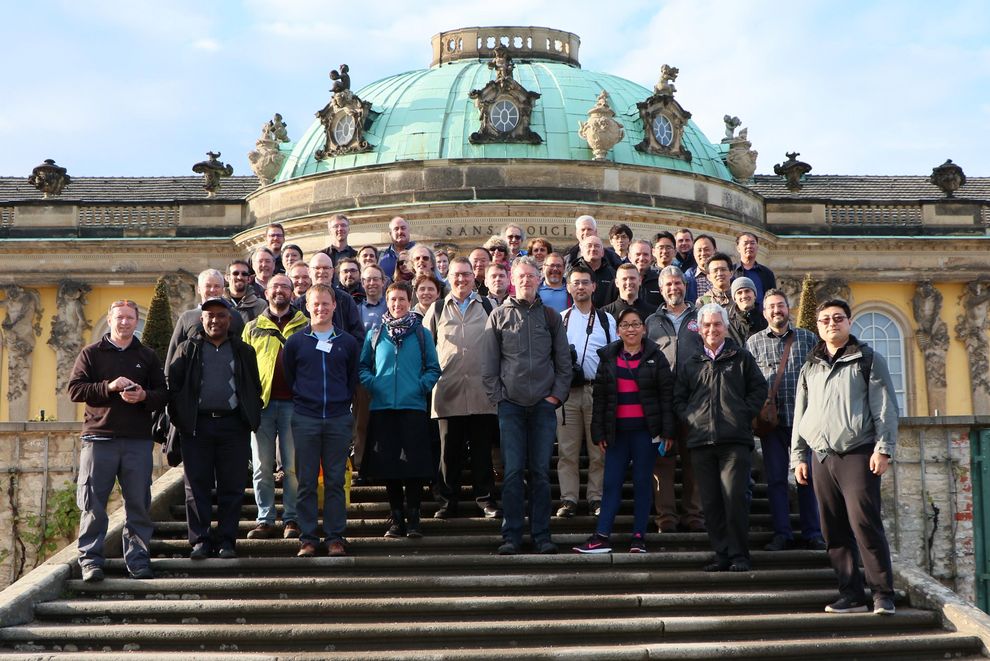Group picture of ICM-10 participants in front of the Sanssouci Palace in Potsdam